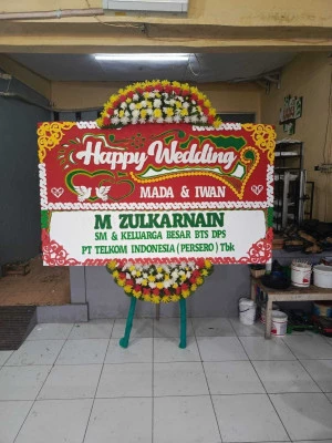 Papan Bunga di Somogede Pituruh