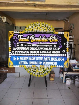 Papan Bunga di Somogede Pituruh